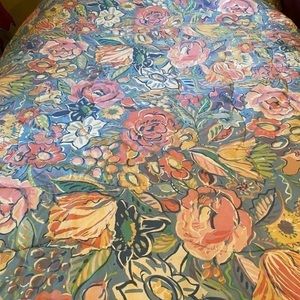 Collier Campbell Tambourine King comforter.